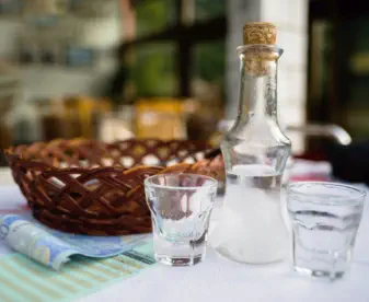 Cretan Drinks "Raki"