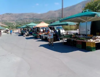 Neapoli Thurday Market 3