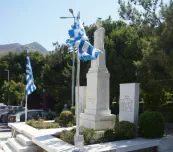 Monument on the square with page link