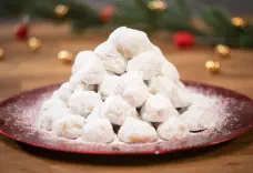 Christmas Snowballs Cakes